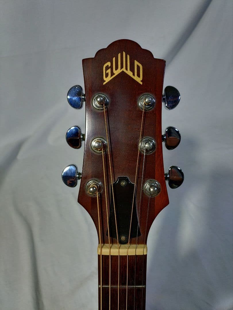 Guild JF4-NT　 製造年1990年〜1993年頃 専用ハードケース付属