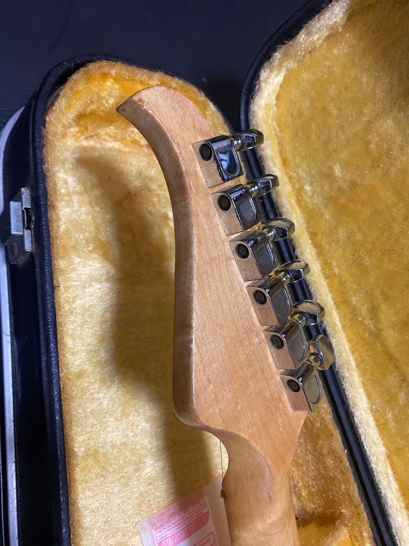 MusicMan風　エレキギター ナチュラルウッド ソフトケース付　ヴィンテージ