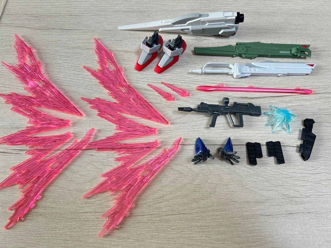 あ*き様 HG デスティニーガンダムSpec ⅱ ＆ ゼウスシルエット 素組み完