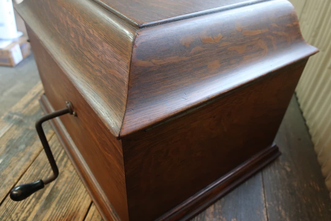 極上品！動画あり ! 蓄音機 ビクトローラ Victrola VV-VⅢ