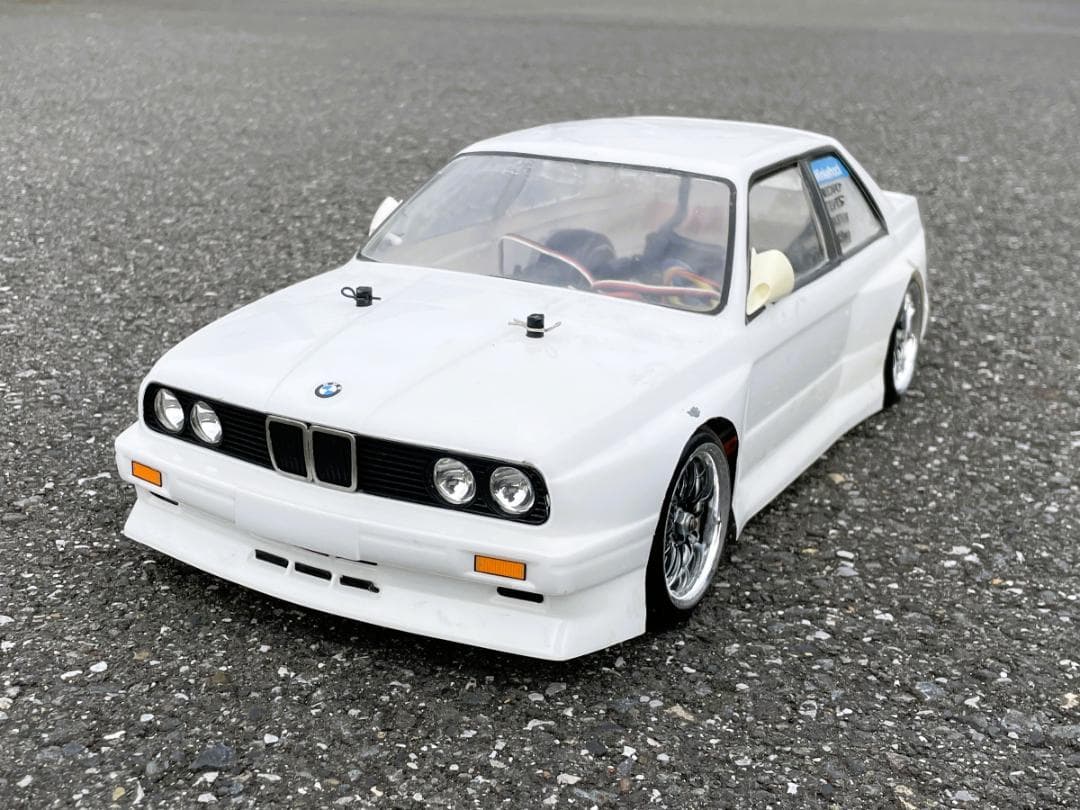 ラジコンカー 1/10　　E30　タミヤ　TT-01　セット販売