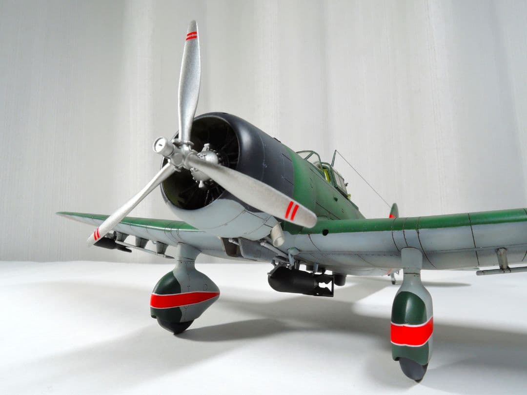 【模型完成品】ハセガワ 1/48 愛知 九九式艦上爆撃機 一一型 ミッドウェー島