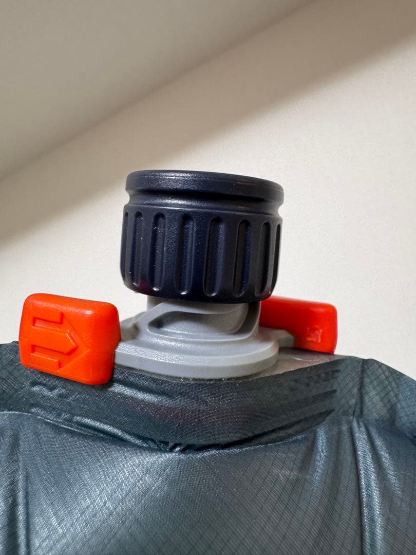 アウトドア寝具 THERMAREST NEO AIR UBERLITE small