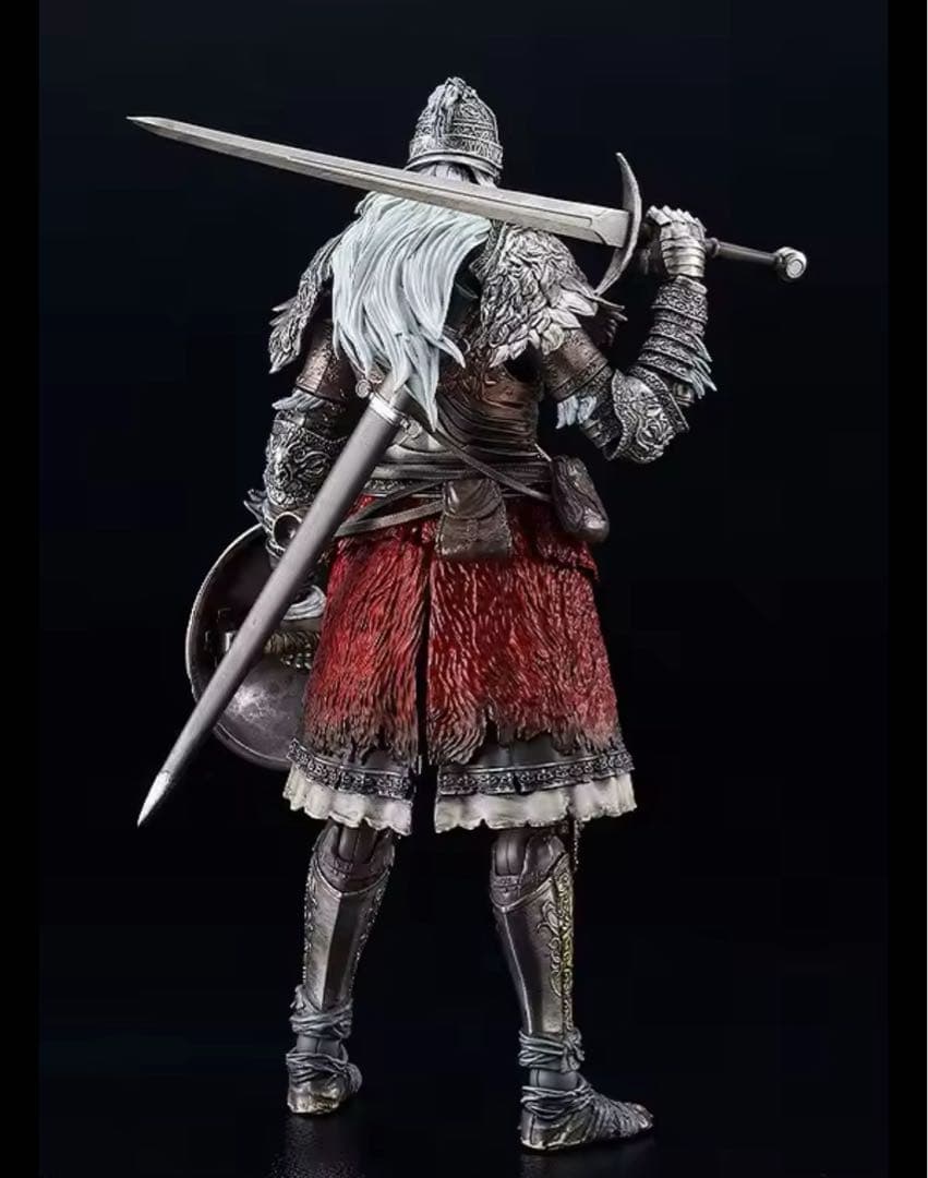 figma エルデンリング　狼の戦鬼　フィギュア