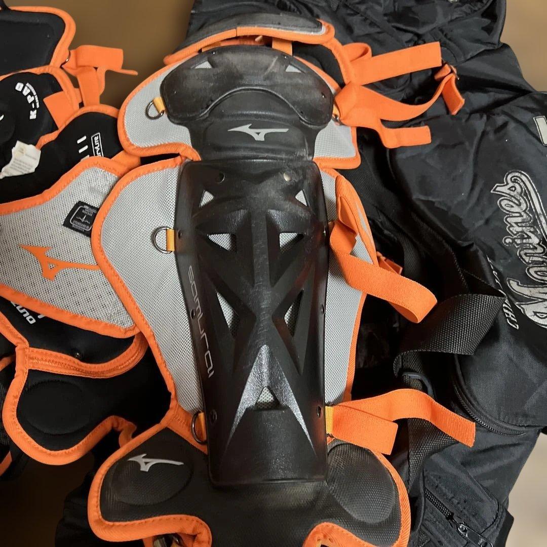 ミズノ硬式用 キャッチャー SAMURAプロテクター セットブラック オレンジ