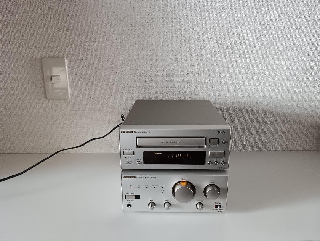 ONKYO INTEC 205 A-909 C-705X アンプ CD ☆☆☆☆