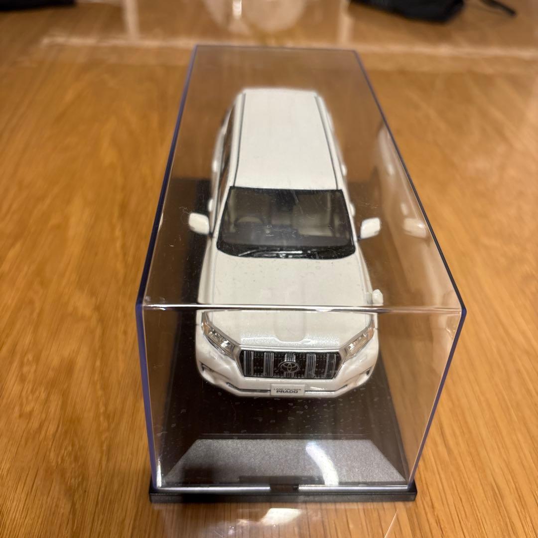 ランドクルーザー プラド 1/30 ミニカー　非売品