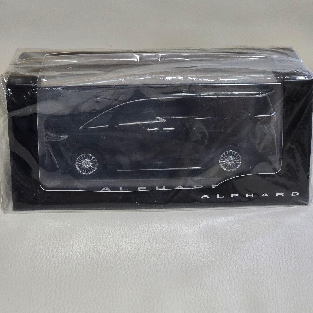 値下げ！アルファード ミニカー カラーサンプル