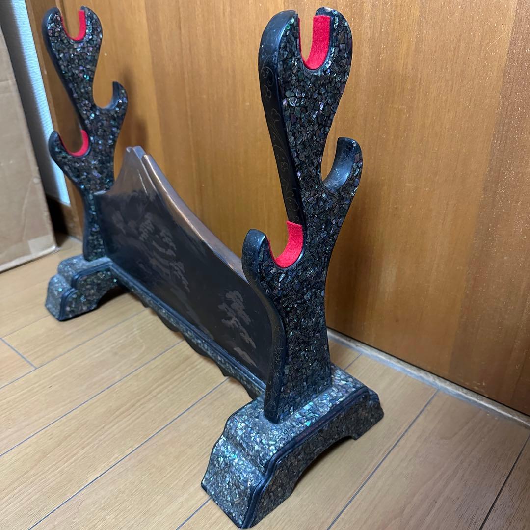時代物 木製 螺鈿細工 富士山 刀掛け 3本掛 高さ約40.5cm 螺鈿細工