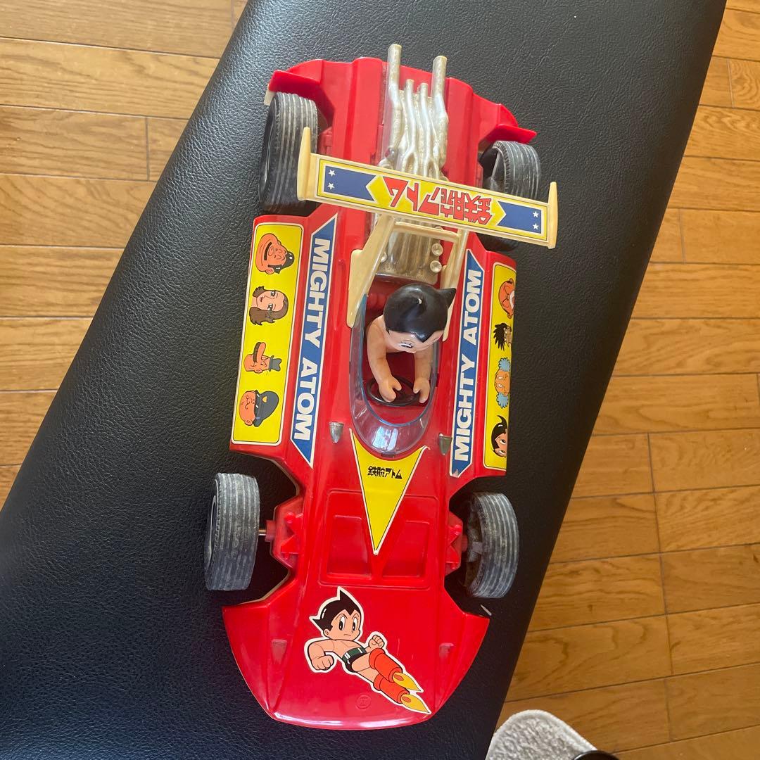Mighty Atom フィギュア付きレーシングカー