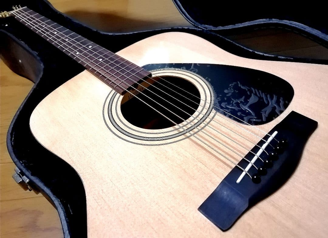 ★新品に近い★YAMAHA F315D★ピックガードの保護シール付いています！