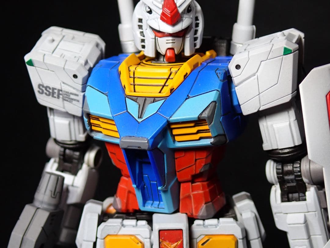 【全塗装完成品】1/144 ガンダム (グラスフェザー装備)