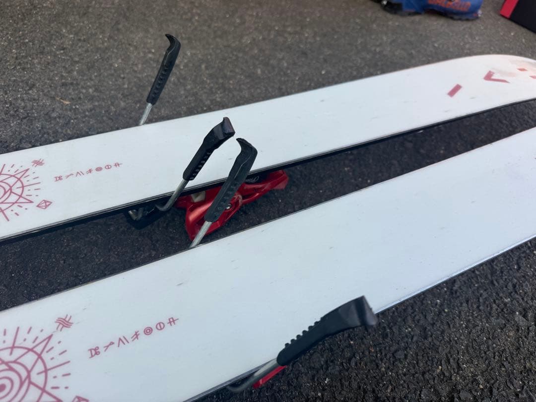 ZUMA LIBERATOR ツマ リベレーター　ツインチップ フリースキー板