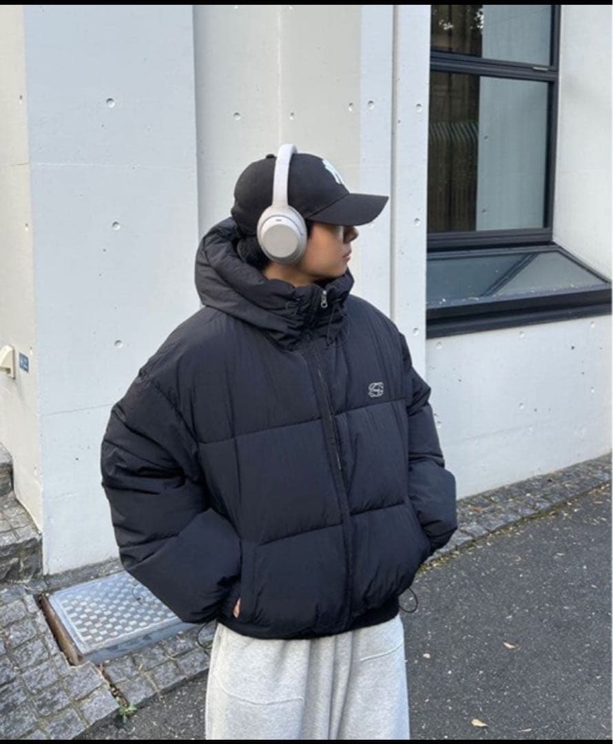 ADAMASTE ブラック フード付きダウンジャケット