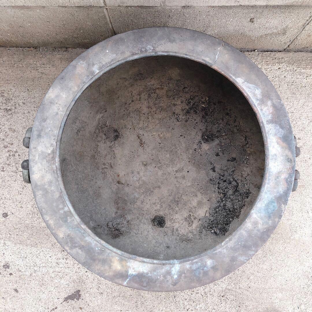 金属製火鉢