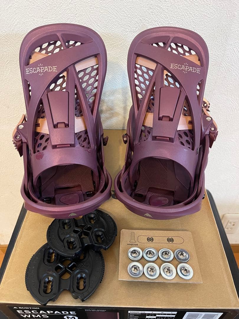 w*e様 ☆Burton エスカペイド リフレックス　Mサイズ☆