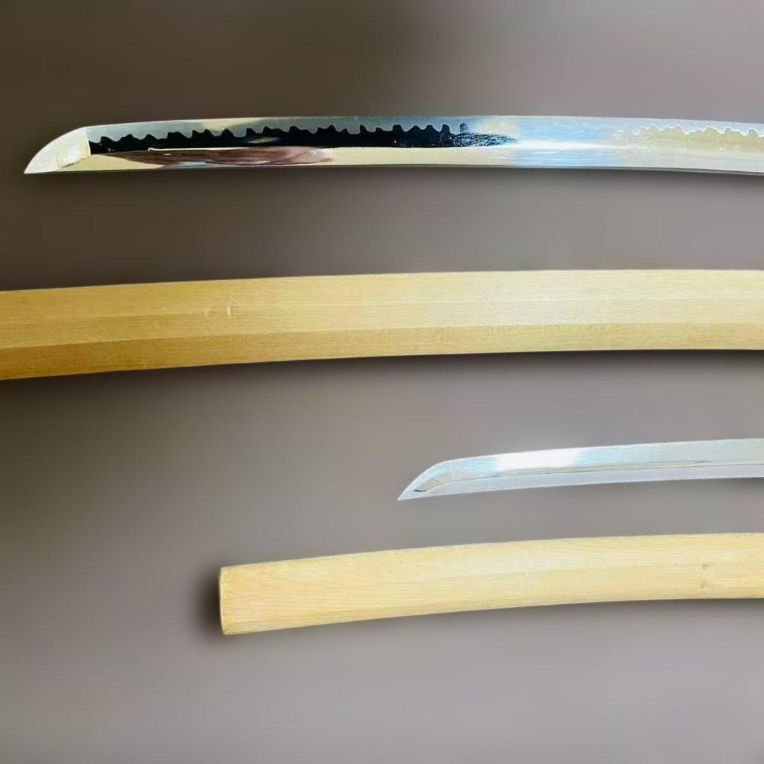 高級模造刀　白鞘　のたれ刃紋　2本セット　打刀　脇差　インテリア （刀7）