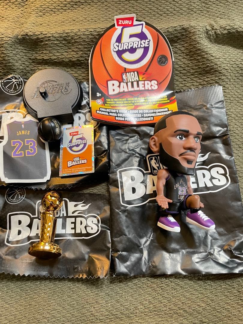 NBA BALLERS SRレア レブロン　ジェームズ