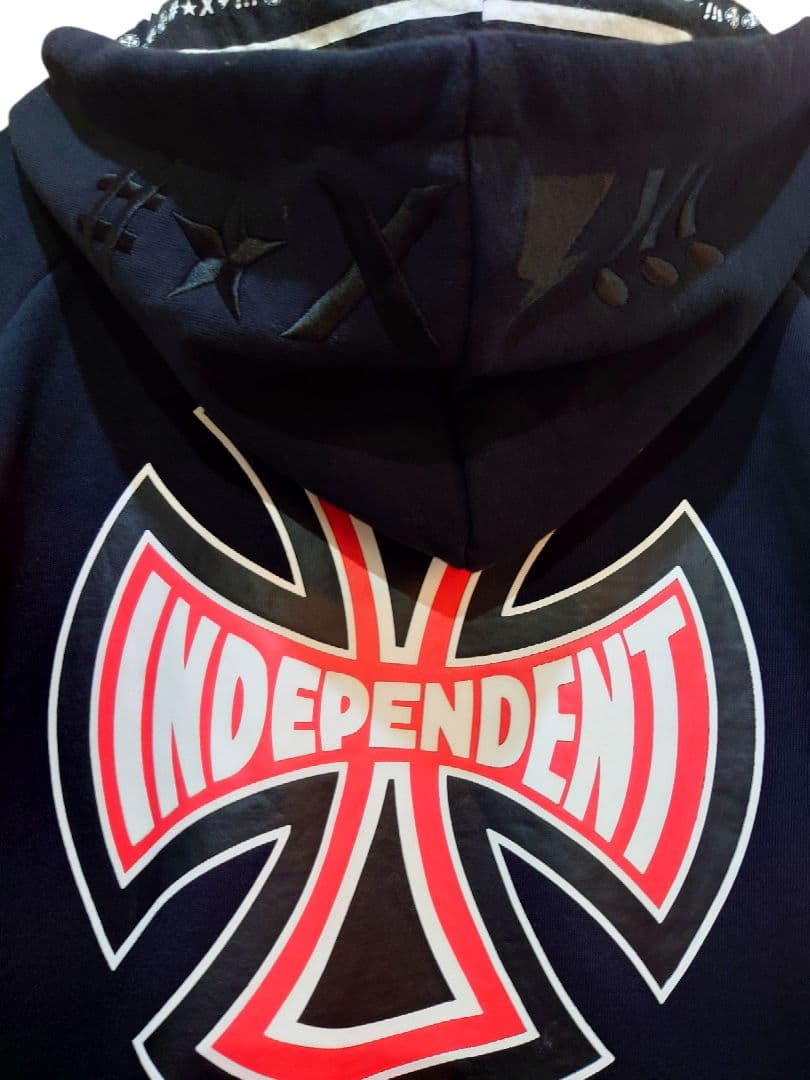 INDEPENDENT アイアンクロスパーカーLブラック美品インディペンデント