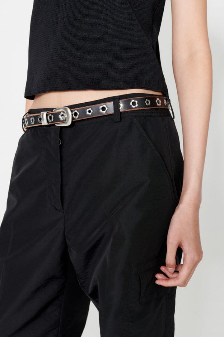 小物 OUR LEGACY BELT 2CM FLOWERS ON BLACK