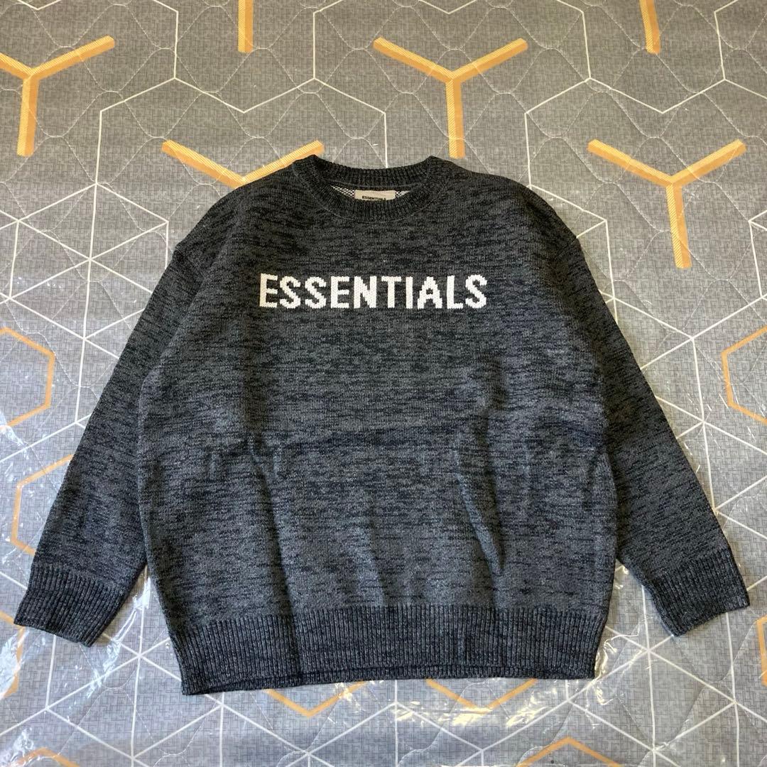 ESSENTIALS グレー オーバーサイズ ニット