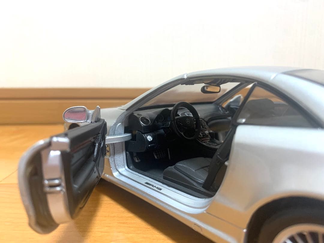 ミニカー Maisto Mercedes-Benz SLS AMG