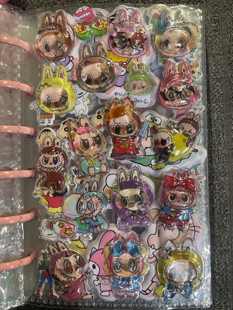 サンリオ　ボンボンドロップシール　シール手帳　ラブブ