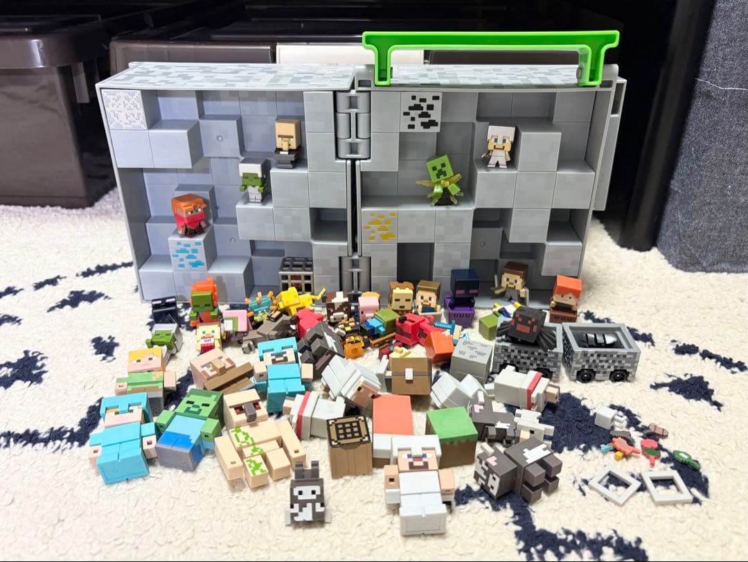 Minecraftマインクラフト マイクラ フィギュア まとめ売り 収納ケース