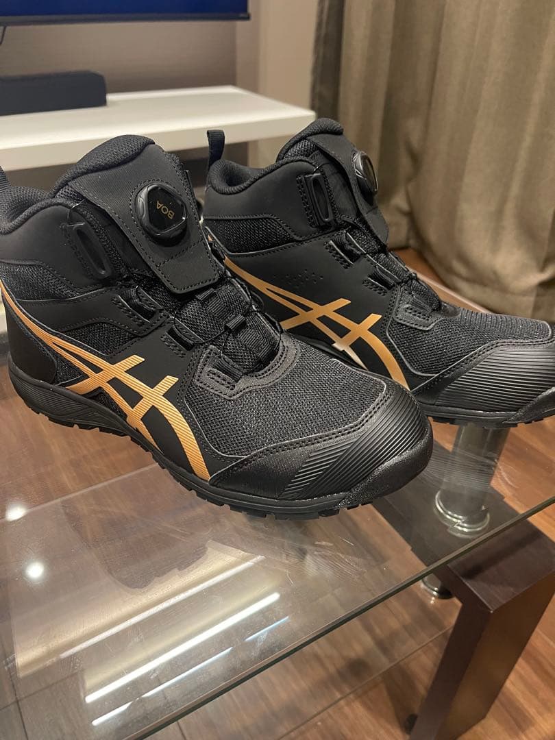 RIN　限定色　新品　ASICS 安全靴 ブラック/ゴールド　26.0