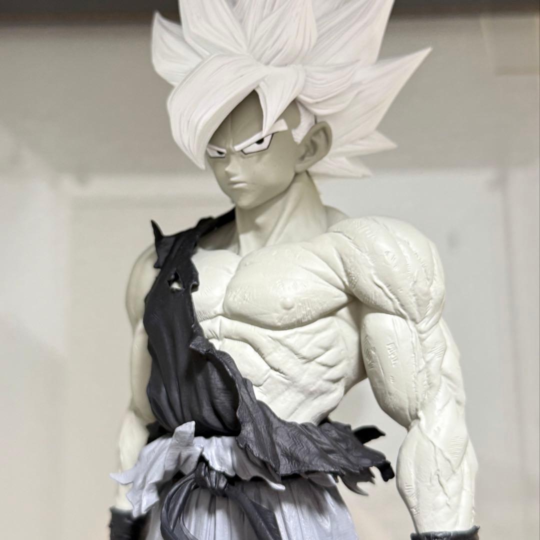 ドラゴンボール　SMSP 孫悟空　モノクロ　フィギュア　リペイント