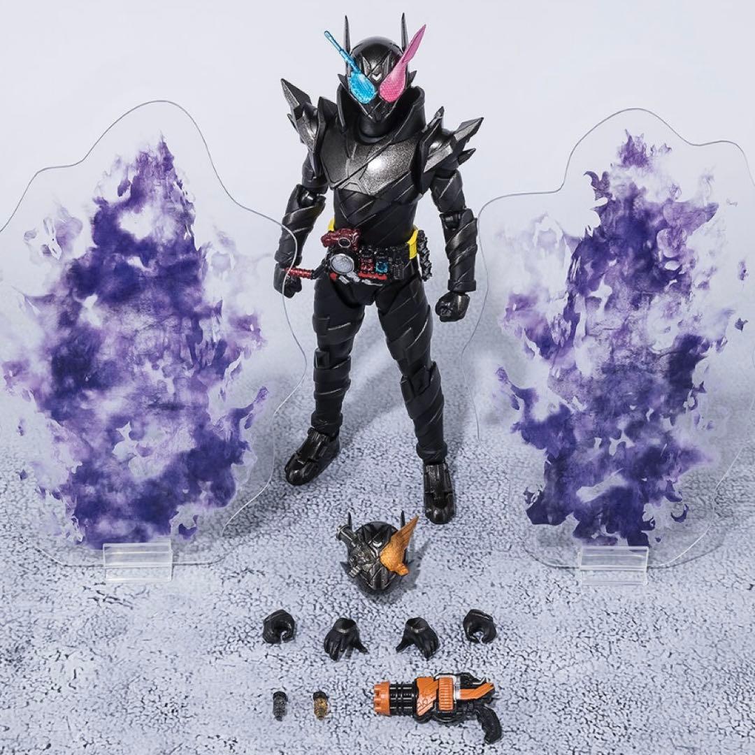 【新品未開封】 フィギュアーツ 仮面ライダービルド ラビットタンクハザード