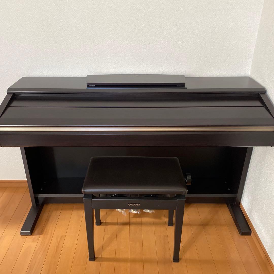 YAMAHA 電子ピアノ　ARIUS YDP-V240