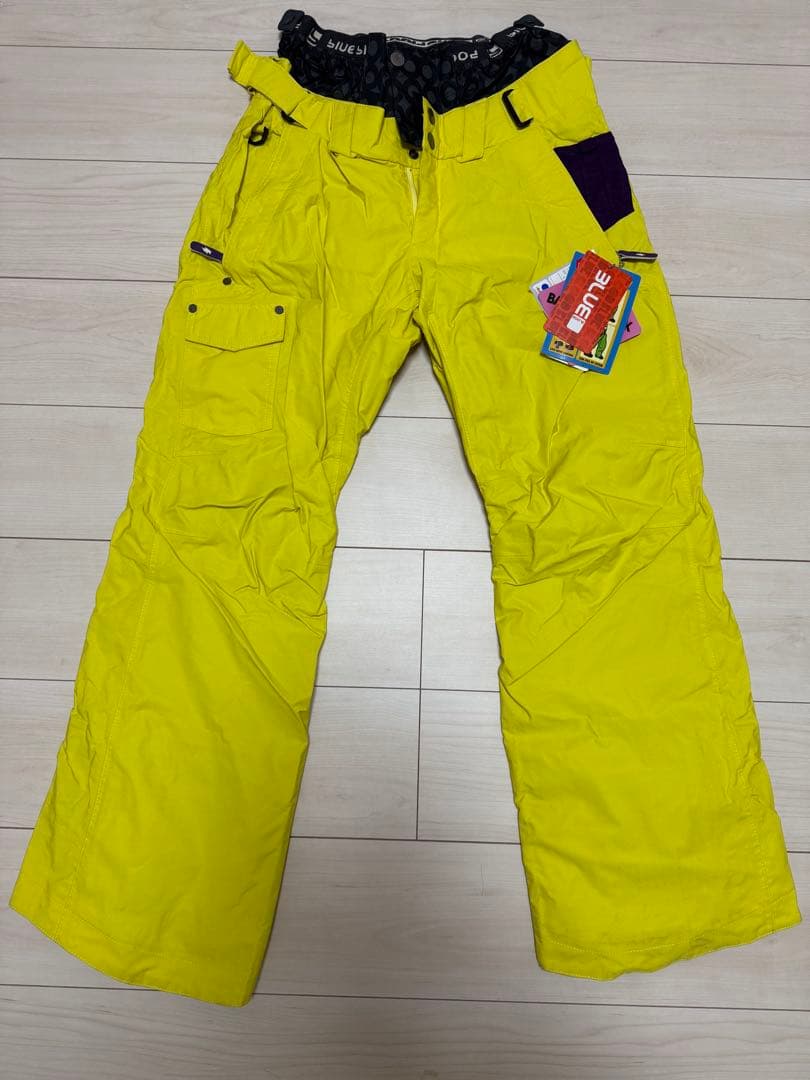 【新品・未使用】スノボ　スキー　ウェア　上下セット　　レディースM