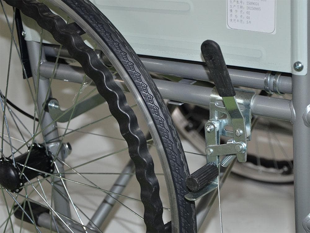 新品 車椅子コンパクト自走介助 車いす 折りたたみ 介助式車椅子 簡易トイレにも
