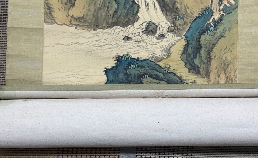 岸浪柳渓筆　絹本肉筆　亭泉松石　青緑山水　掛軸　送料込み251012