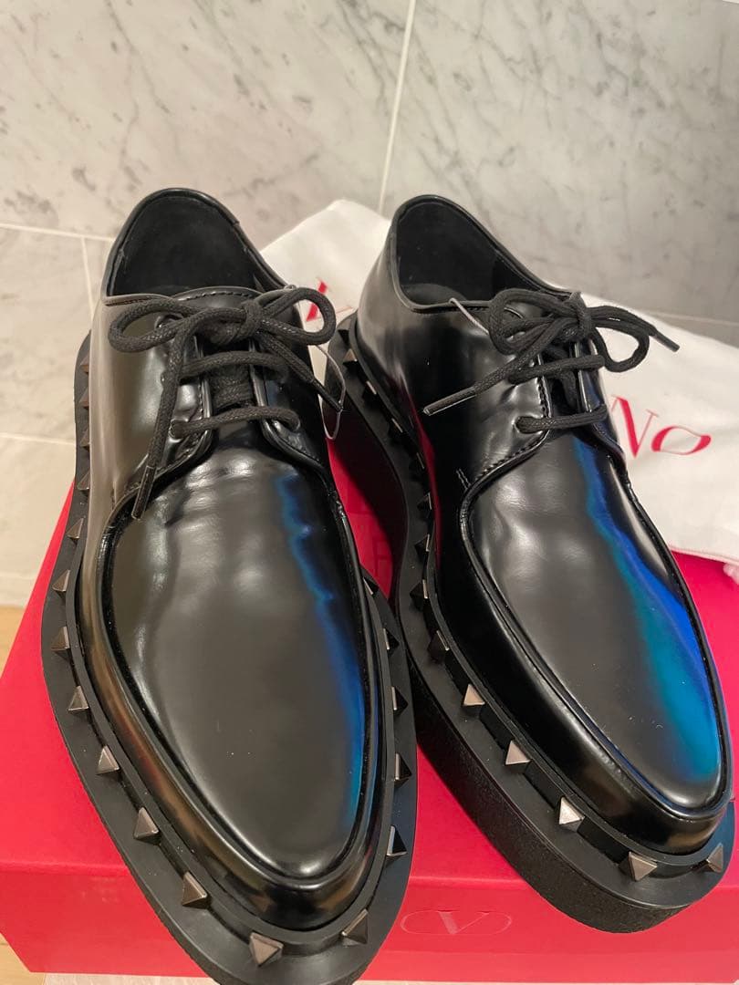 VALENTINO GARAVANI ブラックスタッズシューズ　35.5 未使用