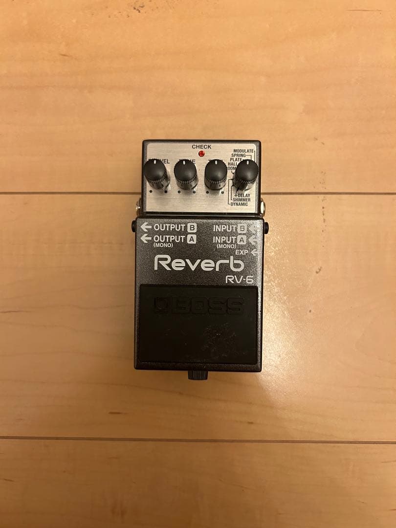 美品 BOSS RV-6 リバーブエフェクター