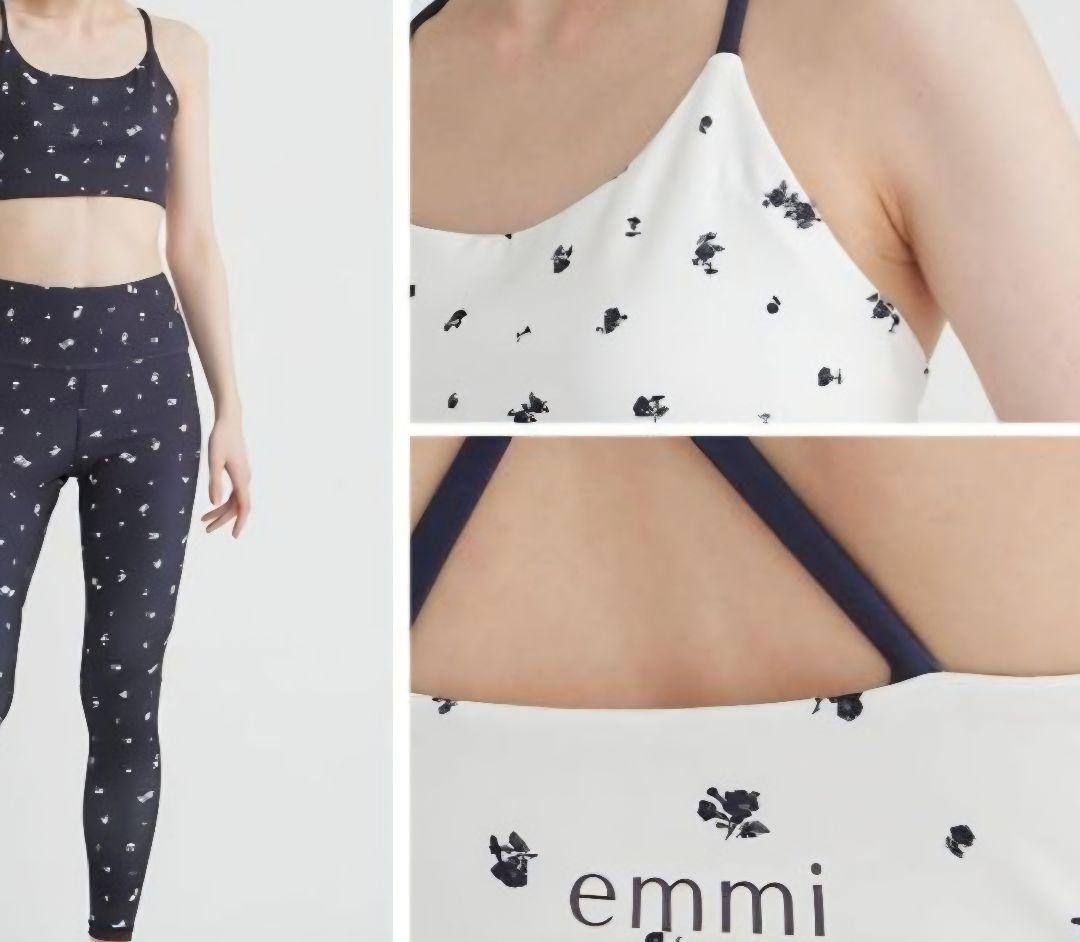 emmi 花柄 ヨガウェアセット
