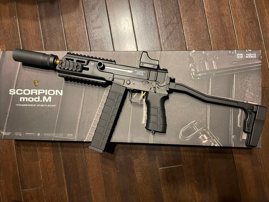 値下げ！美品！SCORPION mod.M 電動ガン　リポ、サイト、サプ付き
