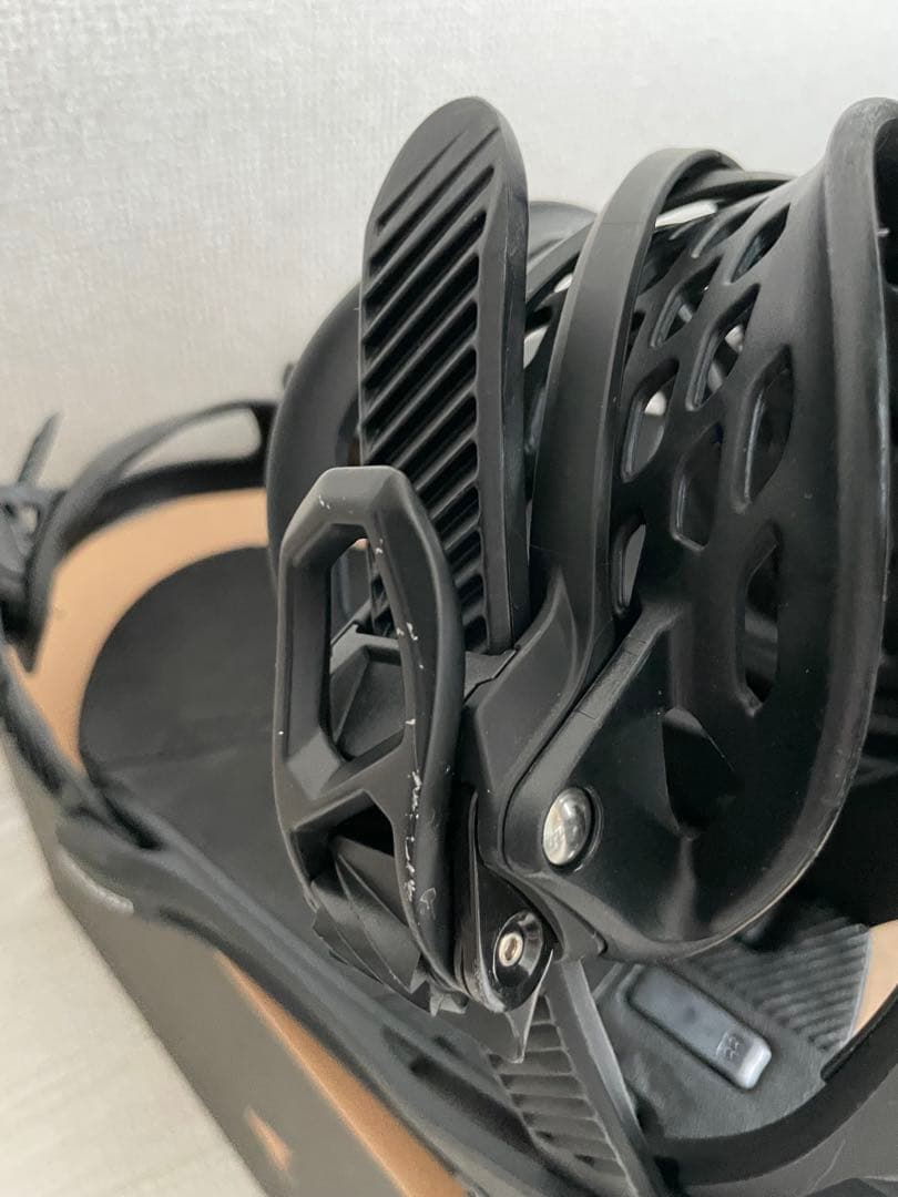 Burton Genesis Reflex Mサイズ ブラック 24-25モデル