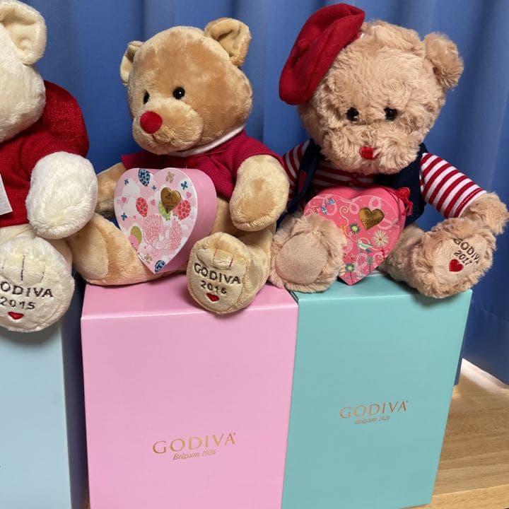 GODIVAバレンタインデーくまちゃんぬいぐるみテディベアセット