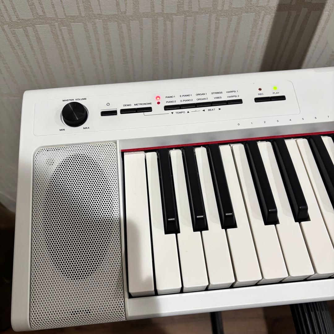 YAMAHA piaggero NP-32 ホワイト 76鍵盤　スタンド、チェア