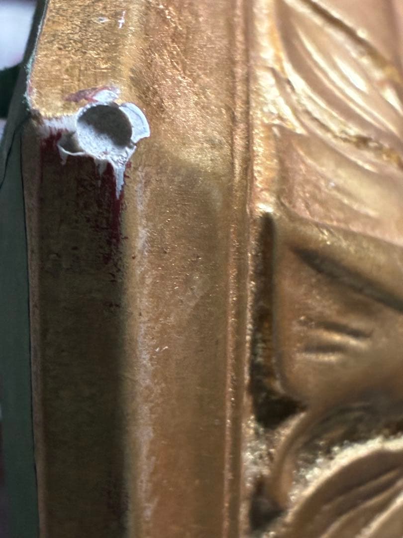 赤いバラの油彩画 金色フレーム