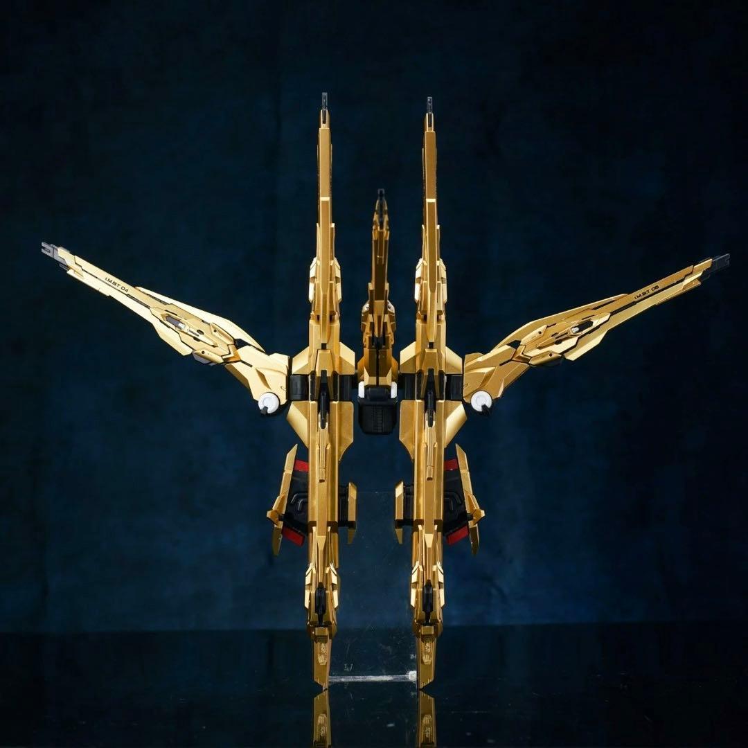 Aurora社　1/100 破暁　アカツキ　合金フレーム付き　海外正規品　プラモ