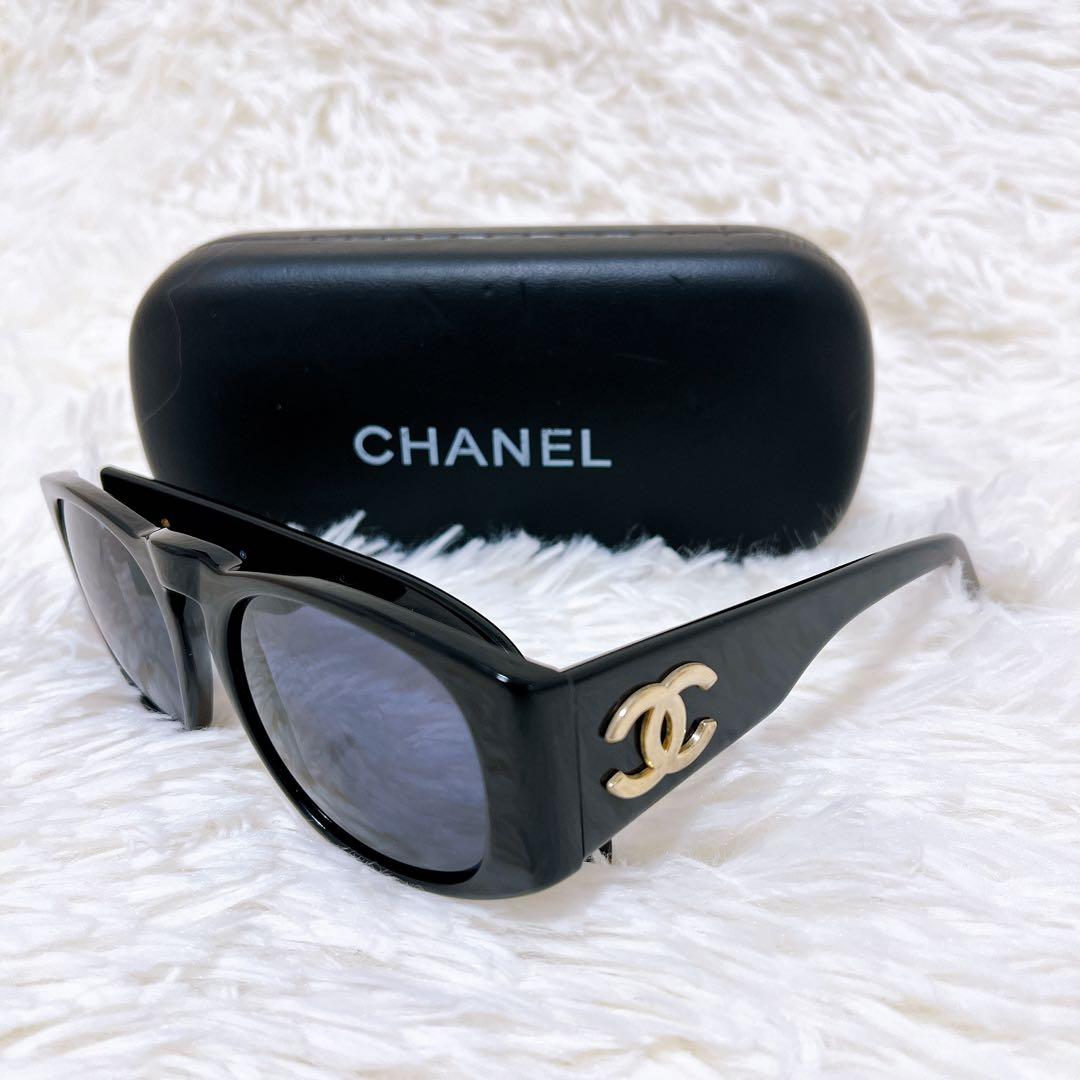 CHANEL サングラス　ココマーク　黒　ケース付き