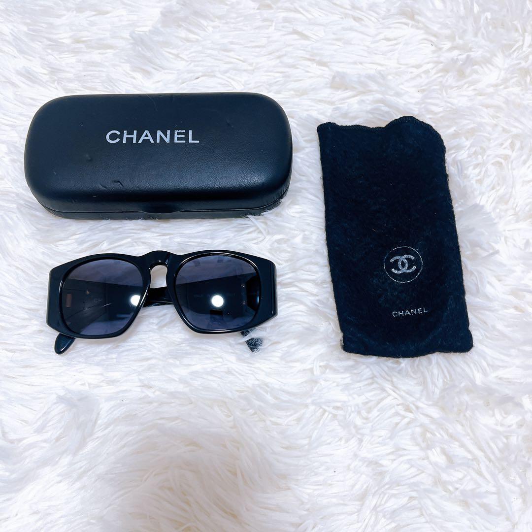 CHANEL サングラス　ココマーク　黒　ケース付き