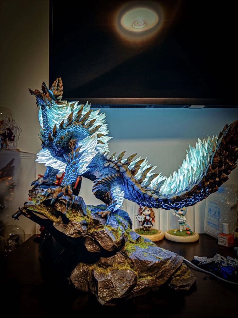 モンスターハンター ジンオウガ LED発光ギミック付 フィギュア　海外製
