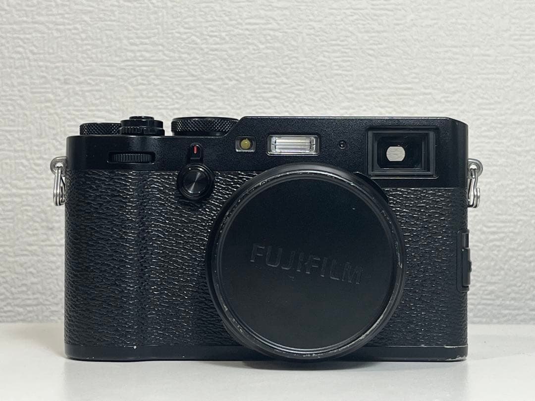 け*ん様 FUJIFILM フジフイルム X100F ブラック
