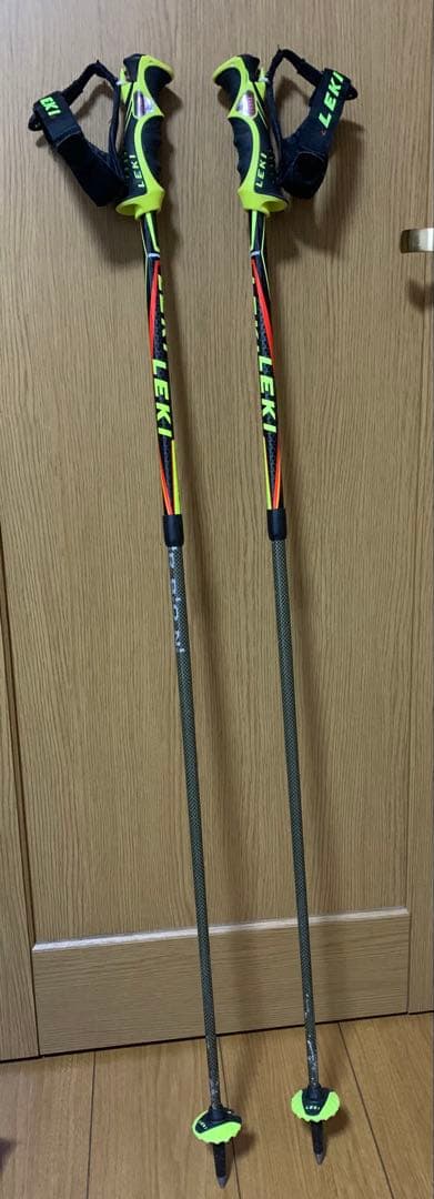 LEKI 伸縮性ストック　VENOM VARIO 3D