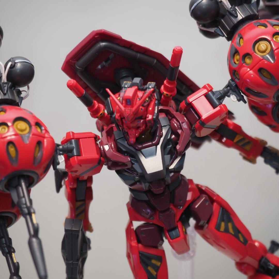 赤いガンダム　全塗装　HG GQuuuuuuX